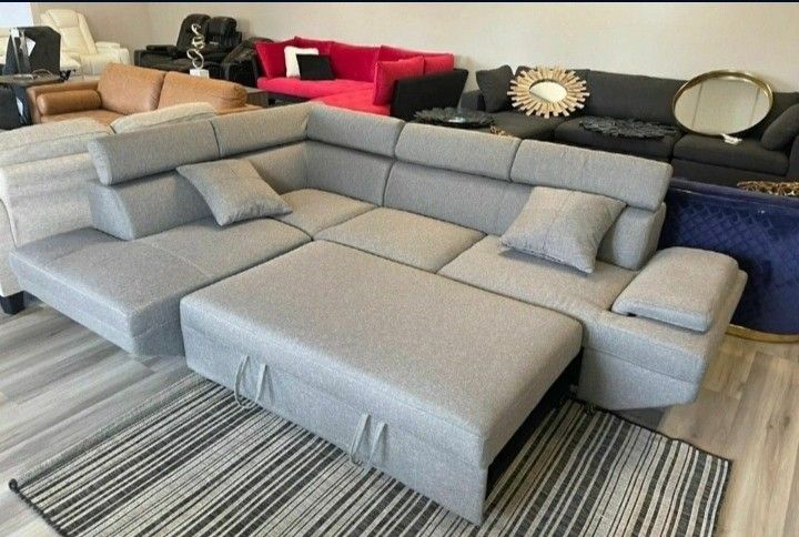 PULL OUT BED SECTIONAL COUCH NEW IN BOX