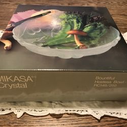 Mikasa Crystal Bountiful Hostess Bowl 9”