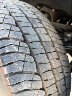 Tires/Llantas Michelin 275/70R18
