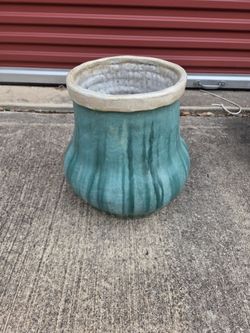 Decorative ceramic glazed pot