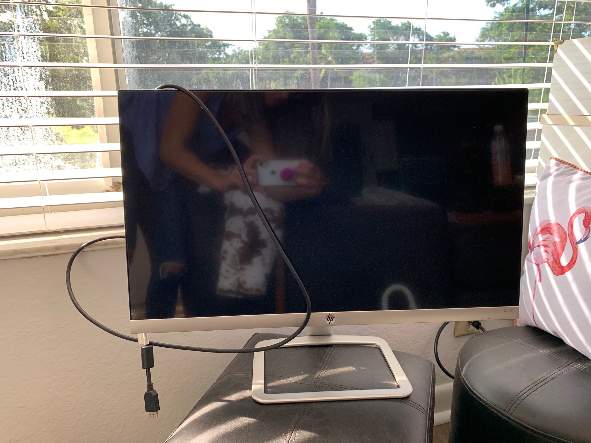 HP 25ES MONITOR NEVER USED