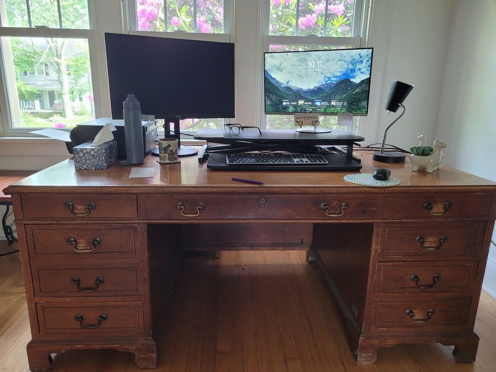 Beautiful Wooden Desk