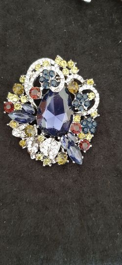 Vintage Look Blue & Silver tone  Floral Brooch