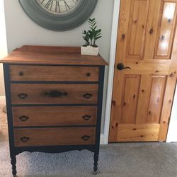 Gorgeous Antique Dresser/ Chest Of Drawers/ Bureau 