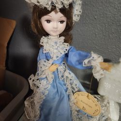 vintage musical dolls /antiguas muñecas  musicales