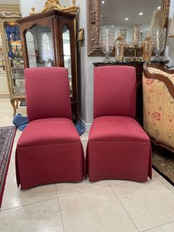 Pair of Ethan Allen Upholstered Skirted Dining Chairs🌷$30 Each