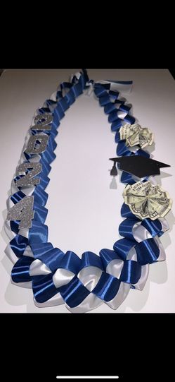 GRADUATION LEIS