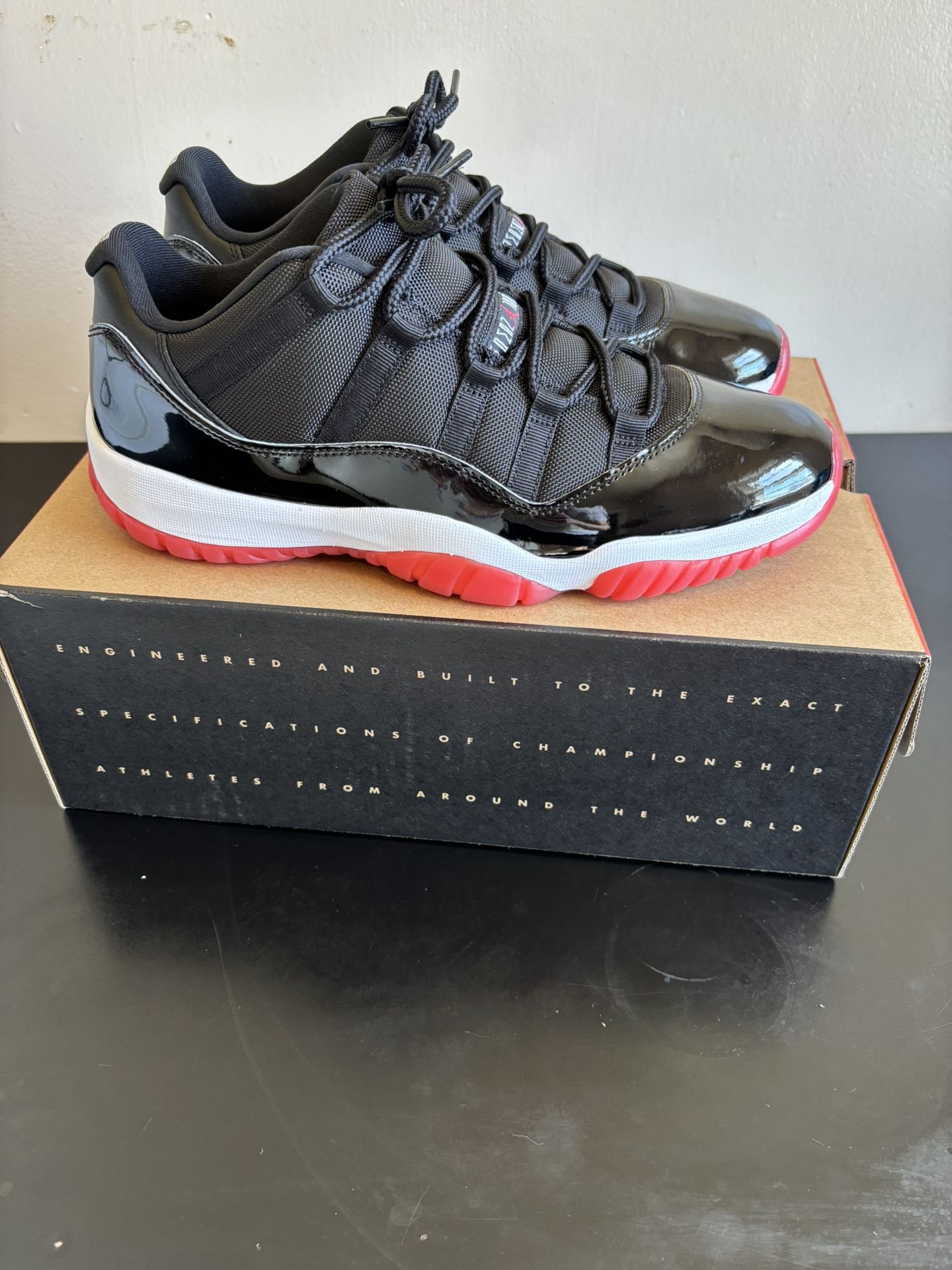 Jordan Retro 11 Low Bred (Sz 12)