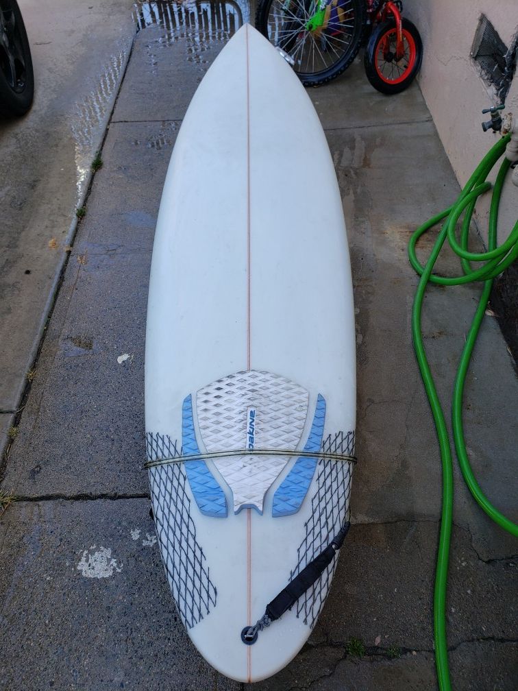 Surfboard good shape 7'0