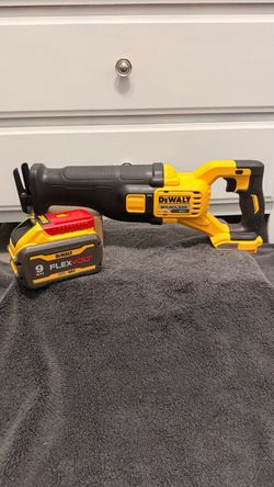 DeWalt 60V Brushless Reciprocating Saw with 9Ah Battery