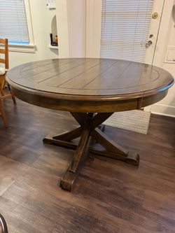 Solid Wood Round Farmhouse Dining Table - Pedestal Base