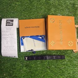 Lv Bracelet 