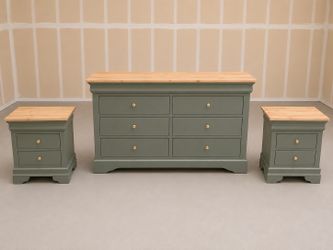 Beautiful Sage Dresser Set