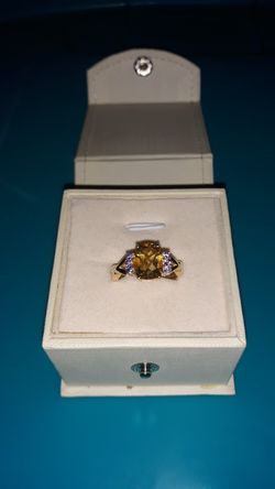 Beautiful 5.75tcw. Citrine and Tanzanite ring