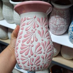 🩷Engobe White/pink Flower Vase 🩷