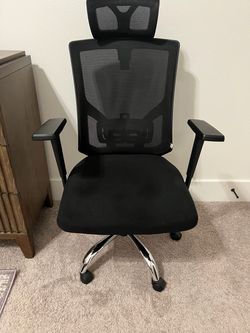Computer desk chair