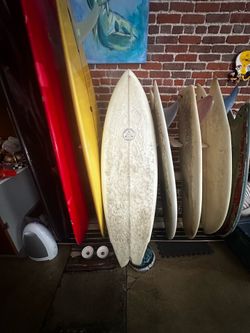 Bonzer Campbell brothers 6’0” octafish surfboard