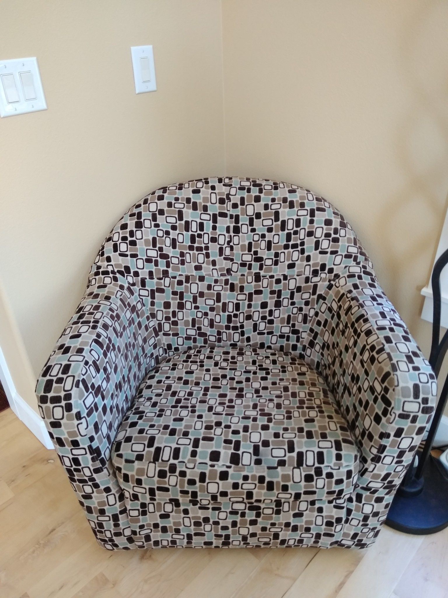 Luxury Rocking Chair