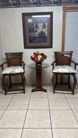 Bistro dinner set with table