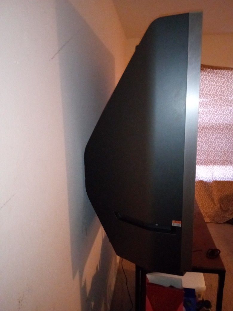 60 Inch Samsung Panasonic tv Works Fine