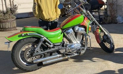 Custom Suzuki intruder