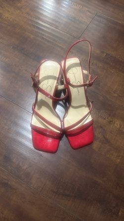 8W Red Heels