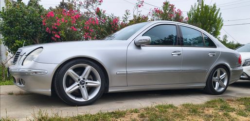 2005 Mercedes-Benz E-Class