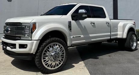 Set 26 American Force And Tires 37x12.50R26 MT And Liftkit , F450