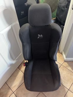 392 scatpack seats