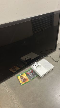 Samsung 52 In Tv And xbox One s
