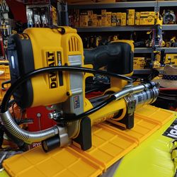 Dewalt 20v  grease gun tool Only