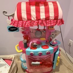 Excellent Condition Hello Kitty Cafe Kitchen Playset