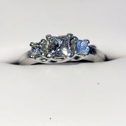 Lady's, platinum, diamond ring.