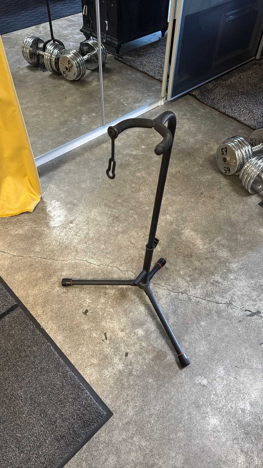 guitar stand