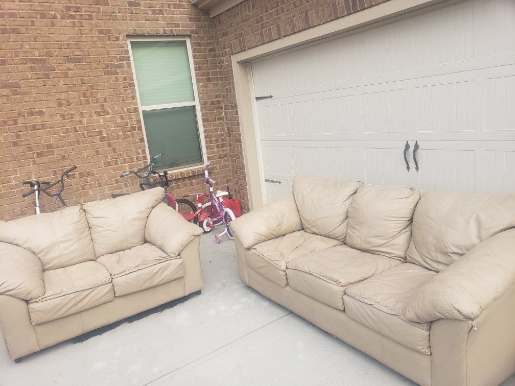 LEATHER SOFA AND LOVESEAT 