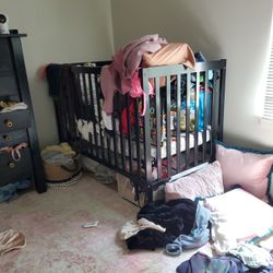 baby crib 