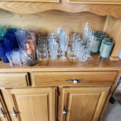 Assorted glassware and crystal
