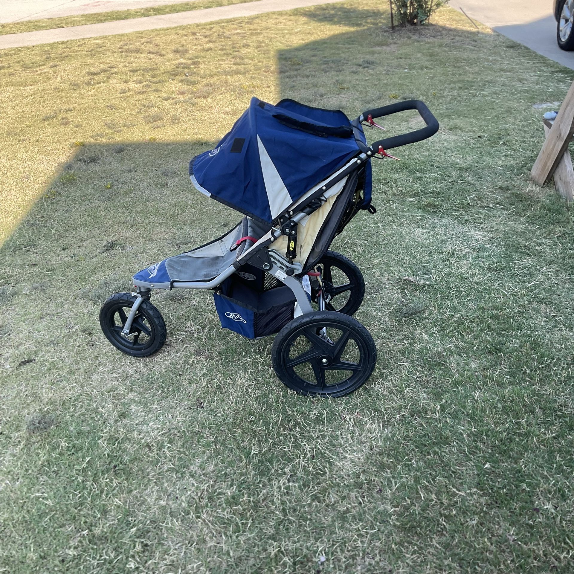 B.O.B. REVOLUTION STROLLER
