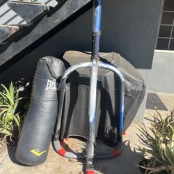 everlast punching bag  with stand 