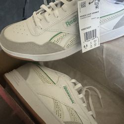Women 8.5 OBO Reebok 