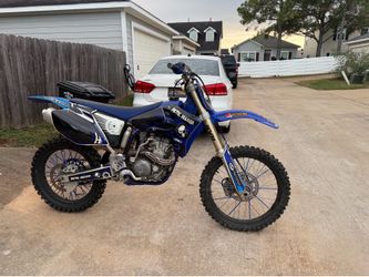 Yamaha 450cc dirt bike