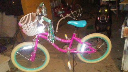 GIRLS MAGNA BIKE