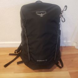OSPREY HIKING BACKPACK 