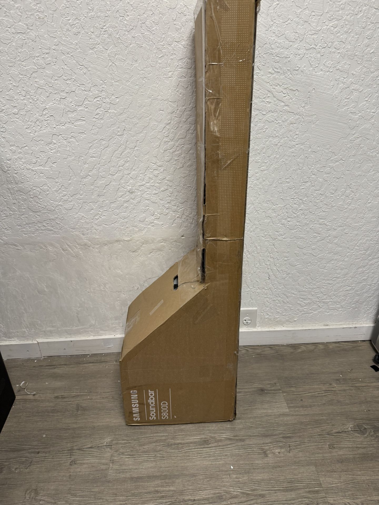 Samsung - HW-S800D 3.1.2 Channel Q-Series Ultra Slim Soundbar with Wireless Subwoofer New