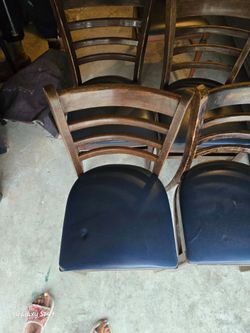 DINING ROOM CHAIRS 8))