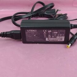 Lite-On AC Adapter Power Supply, PA-1031-1, 12V 2.5A, Genuine