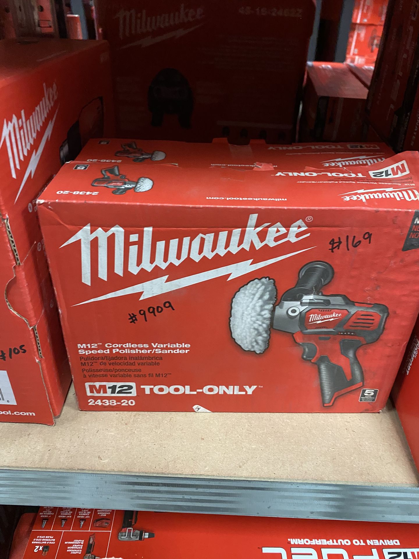 Milwaukee M12 Cordless Variable Speed Polisher