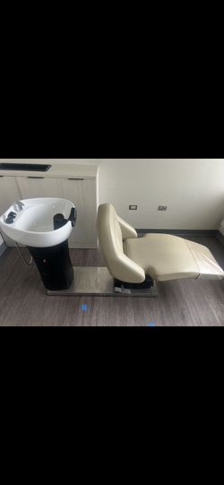 Reclining Shampoo Bowl