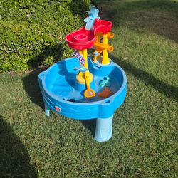 Water Table with toys!
