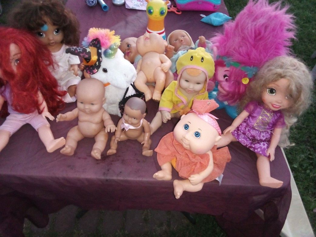 Baby Dolls And Big Girl Dolls